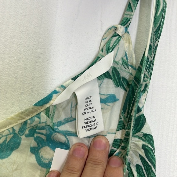 H&M - NWT Palm Leaves Floral White Spaghetti Strap Tie Back Dress Size XS - Picture 7 of 10